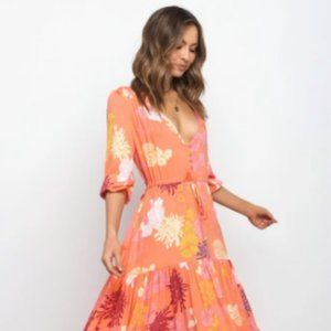 Petal & Pup Hagan Maxi Dress